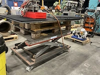 Intraboss ze 1200 mobiele schaarheftafel - afbeelding 3 van  8
