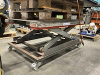 Intraboss ze 1200 mobiele schaarheftafel - afbeelding 4 van  8