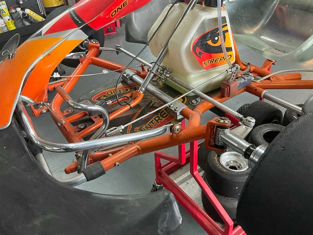 Intrepid gx390 honda kart - afbeelding 23 van  26