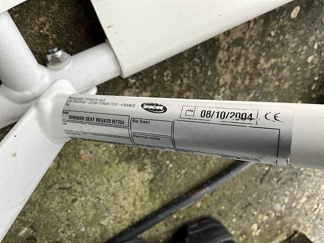 Invacare - revato r7704 - opvouwbare douche zitting - afbeelding 5 van  6