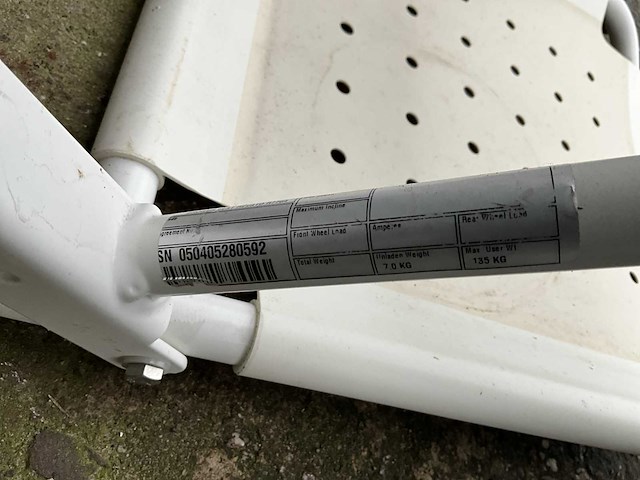 Invacare - revato r7704 - opvouwbare douche zitting - afbeelding 6 van  6