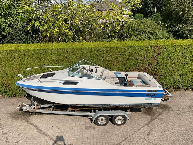 Invader mercury v6 v210 cc speedboot met trailer - afbeelding 9 van  35