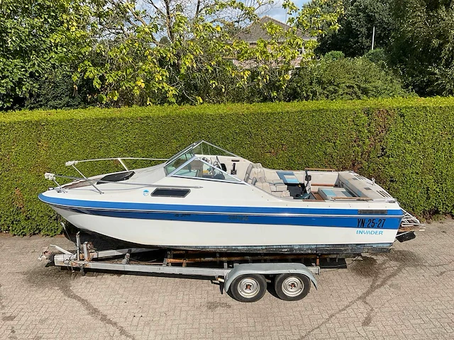 Invader mercury v6 v210 cc speedboot met trailer - afbeelding 12 van  35