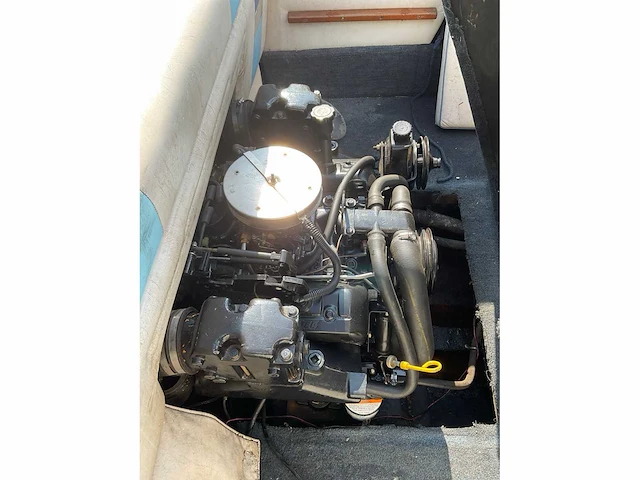 Invader mercury v6 v210 cc speedboot met trailer - afbeelding 29 van  35