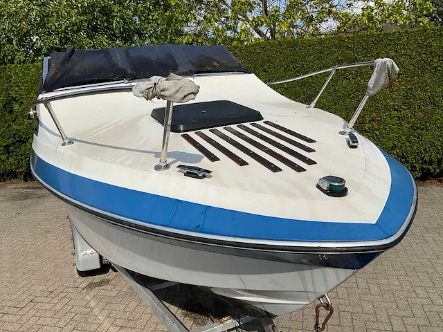 Invader mercury v6 v210 cc speedboot met trailer - afbeelding 32 van  35