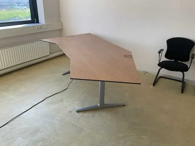 Inventaris kantoor - afbeelding 11 van  15