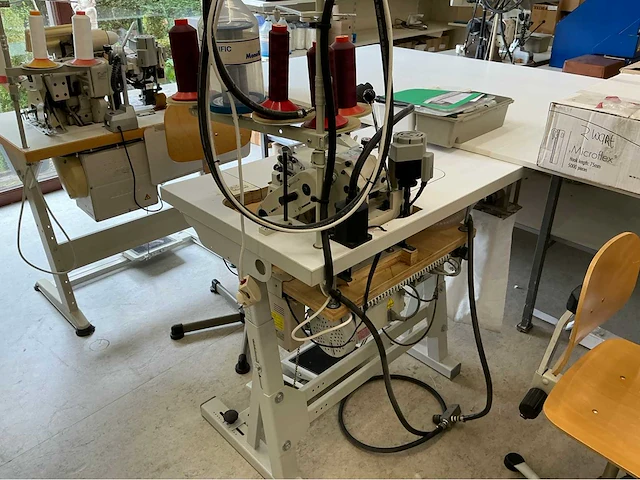 Inventaris naaiatelier - afbeelding 6 van  80