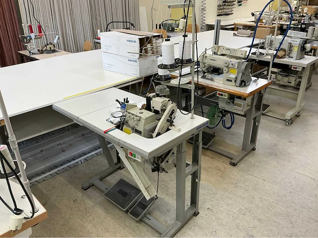Inventaris naaiatelier - afbeelding 1 van  80