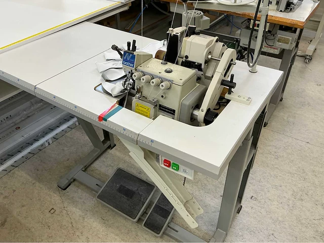 Inventaris naaiatelier - afbeelding 15 van  80