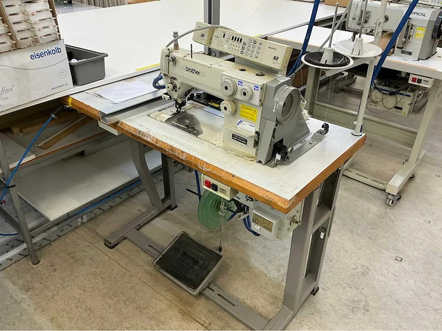 Inventaris naaiatelier - afbeelding 19 van  80