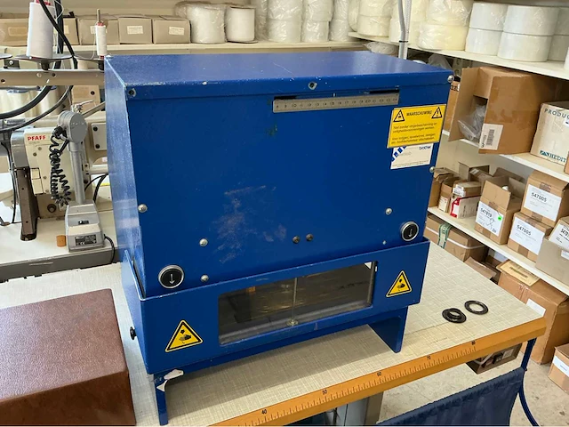 Inventaris naaiatelier - afbeelding 30 van  80