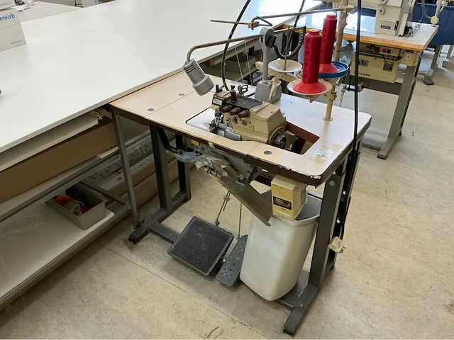 Inventaris naaiatelier - afbeelding 38 van  80