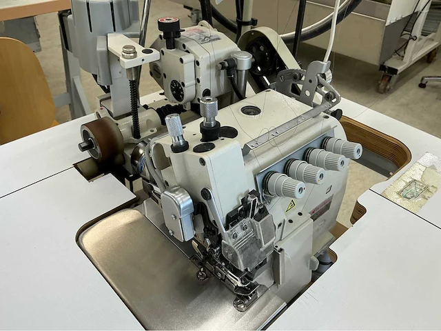 Inventaris naaiatelier - afbeelding 43 van  80