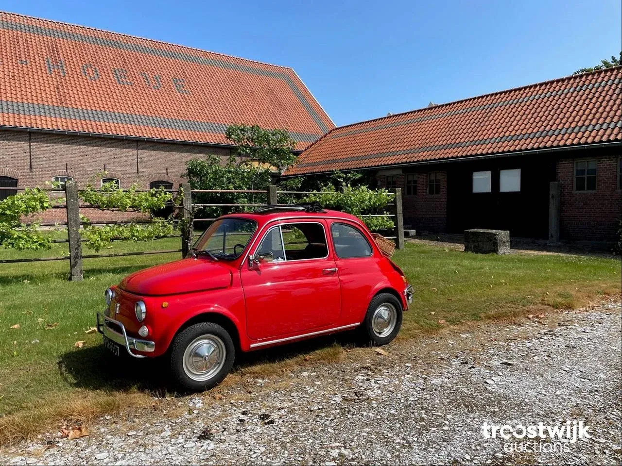 Inventaris, oldtimers, tractors, zitmaaiers, rollend materieel en gereedschap