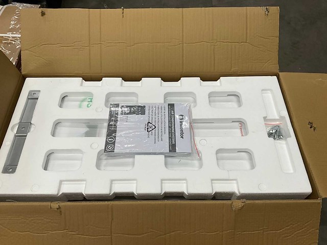 Inventor warmtepomp set binnen en buitenunit 4kw - afbeelding 9 van  18