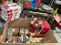 Inventum, illy, alex meijer & co, kanis & gunnink partij koffie: apparaat, cups, snelfiltermaling - afbeelding 1 van  9