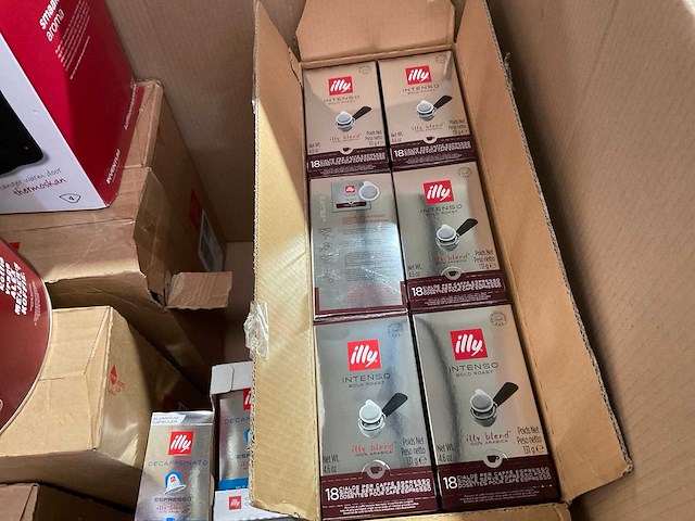 Inventum, illy, alex meijer & co, kanis & gunnink partij koffie: apparaat, cups, snelfiltermaling - afbeelding 3 van  9