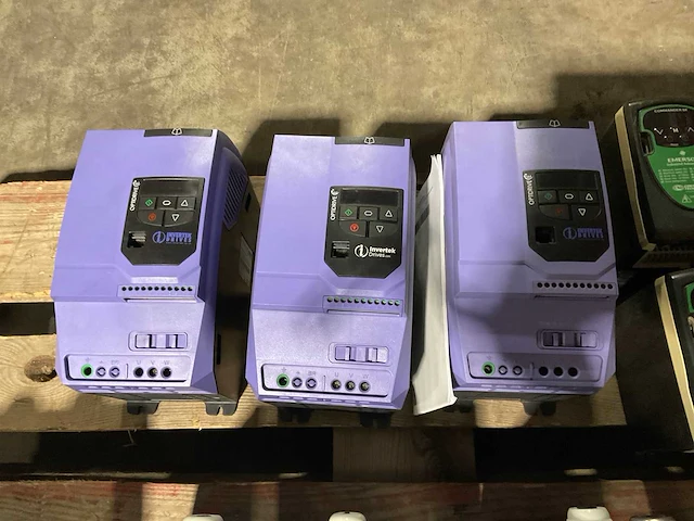 Invertek optidrive e2 frequentieregelaar (3x) - afbeelding 1 van  4