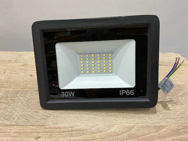 Ip66 - led breedstraler 30 watt (10x) - afbeelding 4 van  8