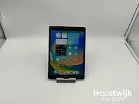 Ipad 7th gen (a2198), 10.2" - 32 gb - wi-fi + cellular - space gray tablet - afbeelding 1 van  6