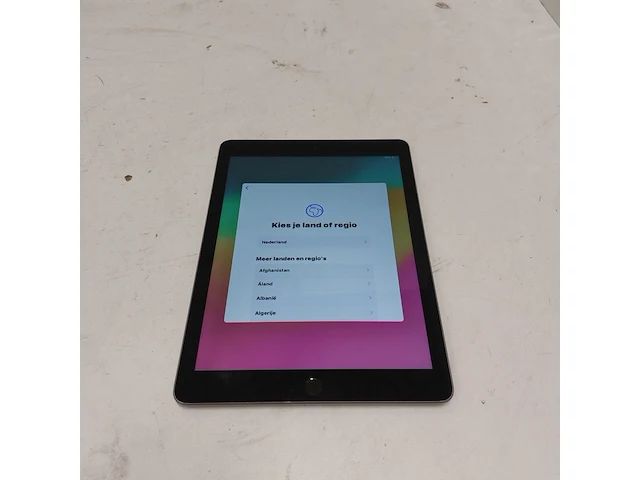 Ipad, apple, a1893, grijs / chroom - afbeelding 1 van  5