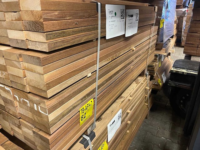 Ipé country grade planken geschaafd 1000-1550x90x27mm (207x) - afbeelding 2 van  3