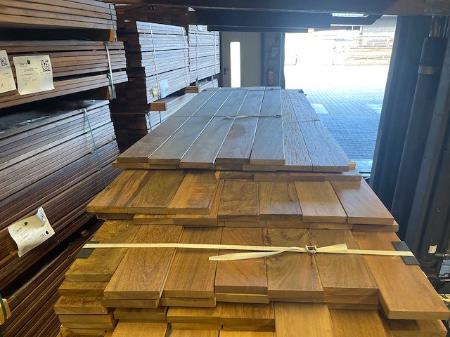 Ipé country grade planken geschaafd 1850-4900x120x21mm (80x) - afbeelding 1 van  3