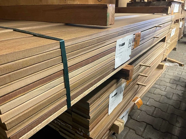 Ipé country grade planken geschaafd 2450x120x21mm (106x) - afbeelding 2 van  3