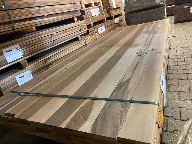 Ipé country grade planken geschaafd 3050x120x21mm (55x) - afbeelding 1 van  3