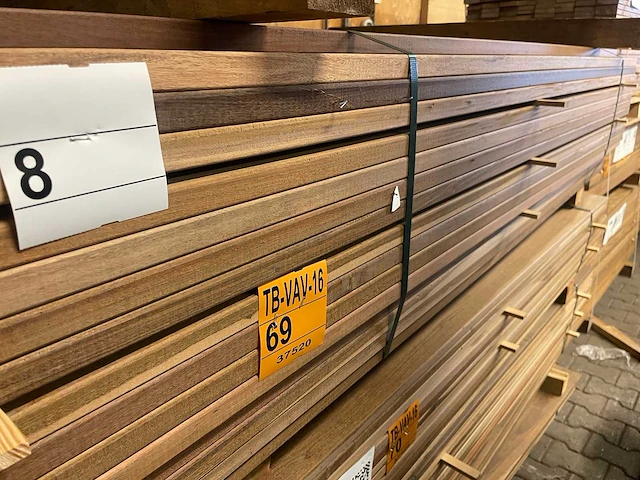 Ipé country grade planken geschaafd 650-1550x70x21mm (340x) - afbeelding 2 van  3