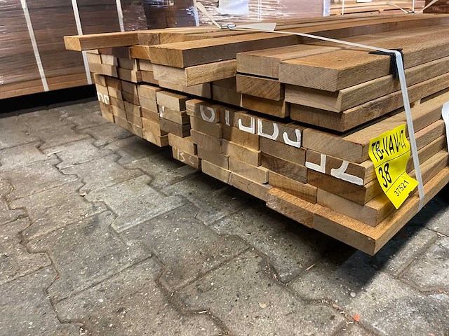 Ipé country grade planken geschaafd 950-1250x90x27mm (76x) - afbeelding 3 van  3