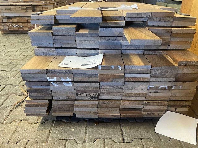 Ipé country grade planken geschaafd 950-1550x120x21mm (160x) - afbeelding 3 van  3