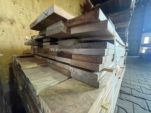 Ipé country grade planken geschaafd 950-1550x120x21mm (198x) - afbeelding 3 van  3