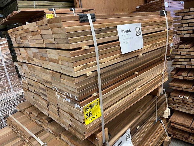 Ipé country grade planken geschaafd 950x120x21mm (182x) - afbeelding 2 van  3