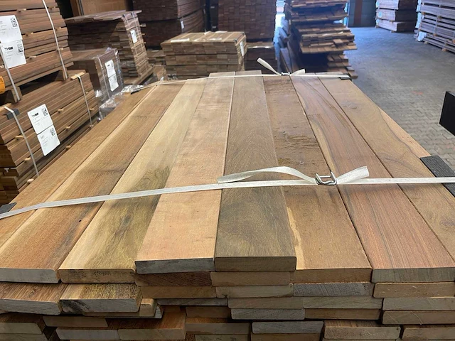 Ipé country grade planken geschaafd 950x90x21mm (234x) - afbeelding 1 van  3