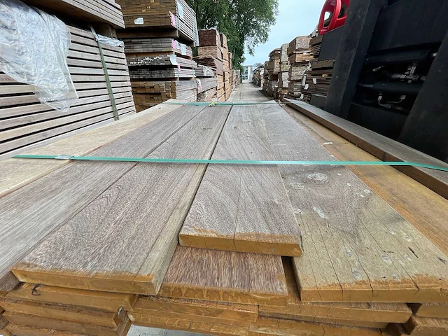 Ipé hardhouten planken geschaafd 21x145mm, lengte 125cm (42x) - afbeelding 1 van  3