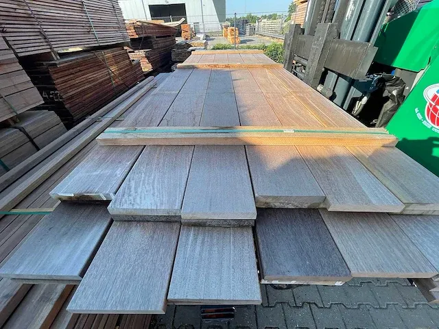 Ipé hardhouten planken geschaafd 21x145mm, lengte 44/275cm 13/305cm 34/245cm (91x) - afbeelding 1 van  3