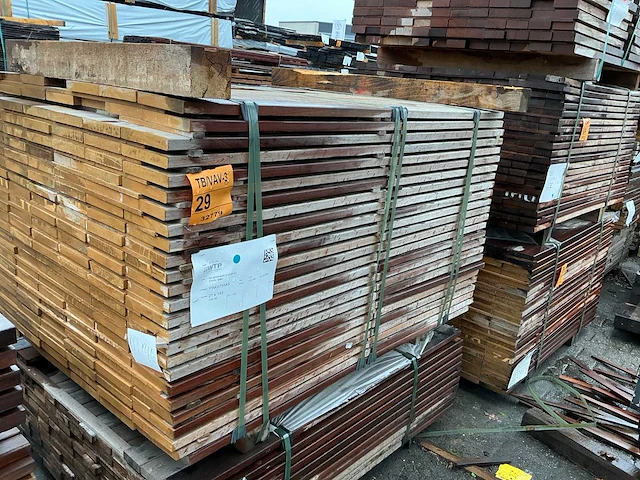 Ipé hardhouten planken geschaafd 21x145mm, lengte 65-125cm (174x) - afbeelding 1 van  3