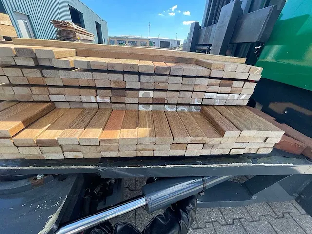Ipé hardhouten planken geschaafd 21x45mm, lengte 103/185cm 61/215cm (164x) - afbeelding 3 van  3