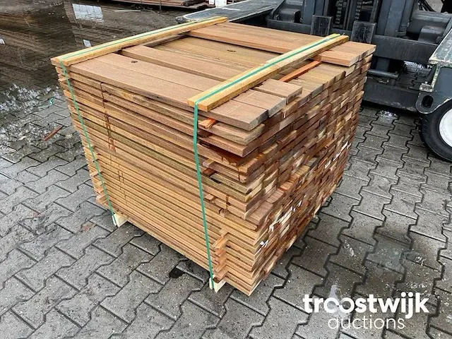 Ipé hardhouten planken geschaafd 25x95mm, lengte 95cm - afbeelding 1 van  3