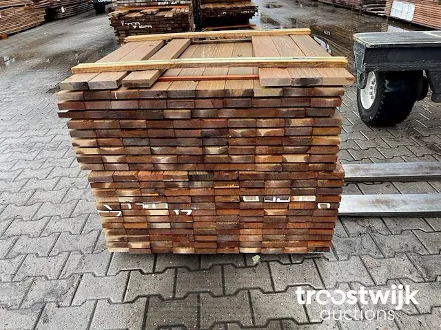 Ipé hardhouten planken geschaafd 25x95mm, lengte 95cm - afbeelding 2 van  3