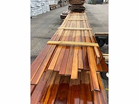 Ipé hardhouten rhombus planken geschaafd 21x68mm, lengte 335cm-490cm (120x) - afbeelding 1 van  3