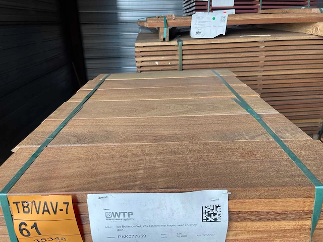 Ipé kopse veer en groef (buitenparket) 650x145x21mm (120x) - afbeelding 1 van  3