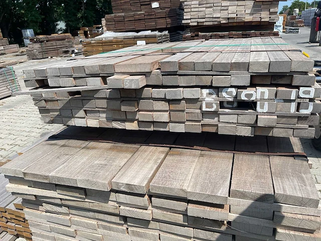 Ipé latten fijnbezaagd 950-1550x50x26mm (94x) - afbeelding 3 van  3