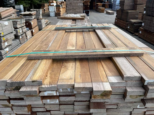 Ipé planken geschaafd 1250x70x21mm (177x) - afbeelding 1 van  3