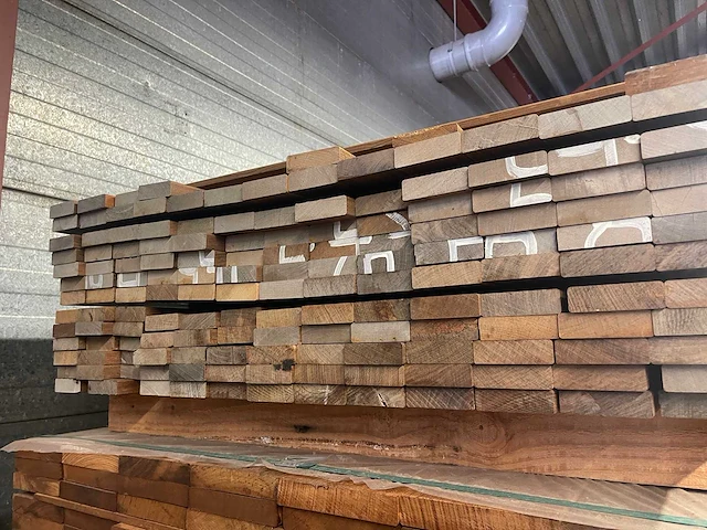 Ipé planken geschaafd 1250x80x27mm (152x) - afbeelding 3 van  3