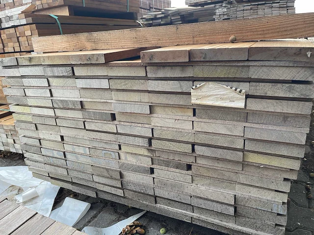 Ipé planken geschaafd 2750-3050x120x25mm (119x) - afbeelding 3 van  3