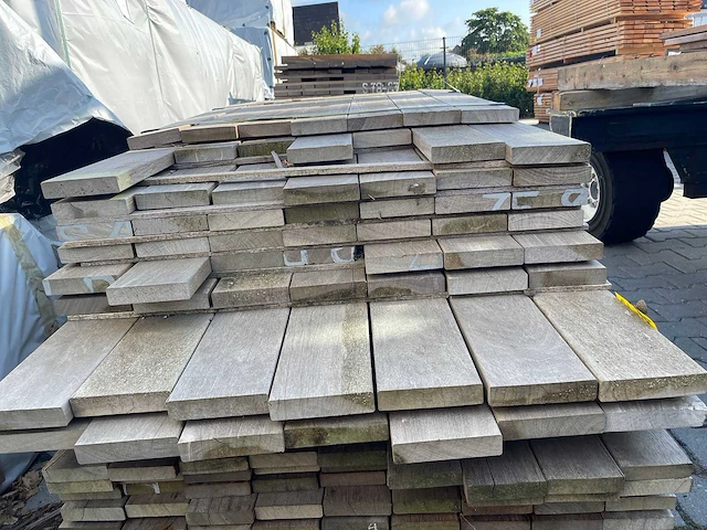 Ipé planken geschaafd 650-1550x120x27mm (75x) - afbeelding 3 van  3