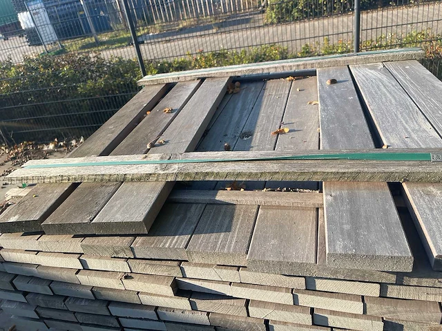Ipé planken geschaafd 950x95x25mm (216x) - afbeelding 1 van  3