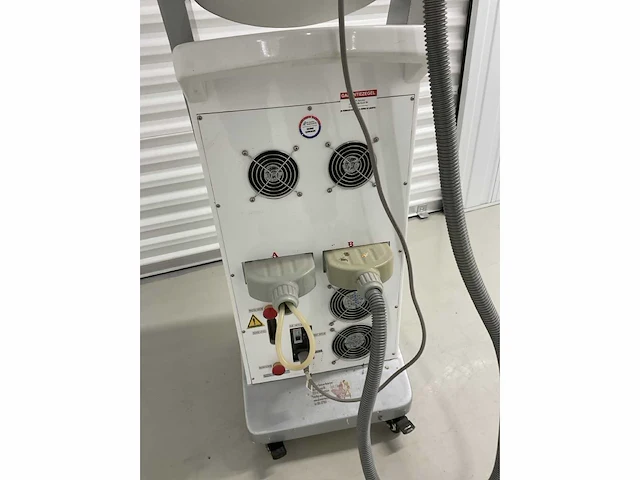 Ipl laser- behandelingwerkstation - afbeelding 6 van  8